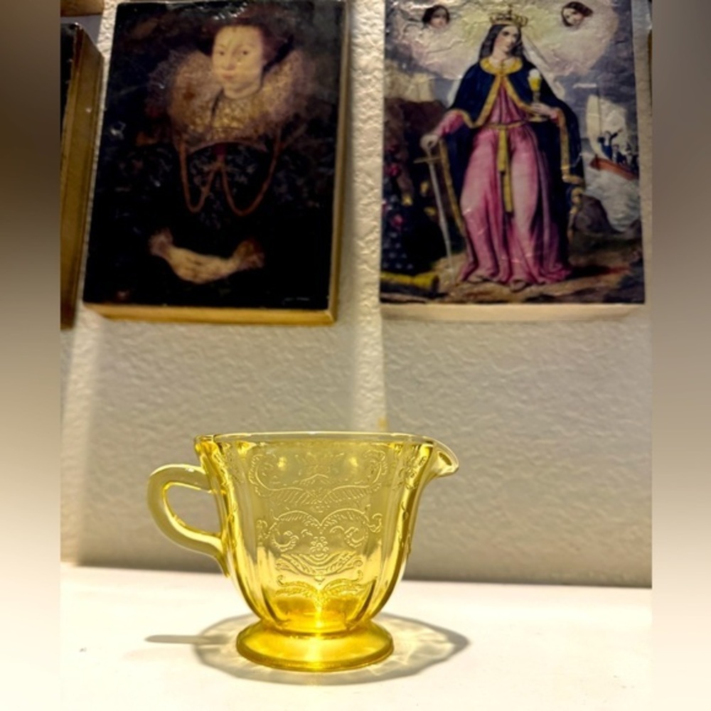 Yellow Depression‎ Glass Creamer